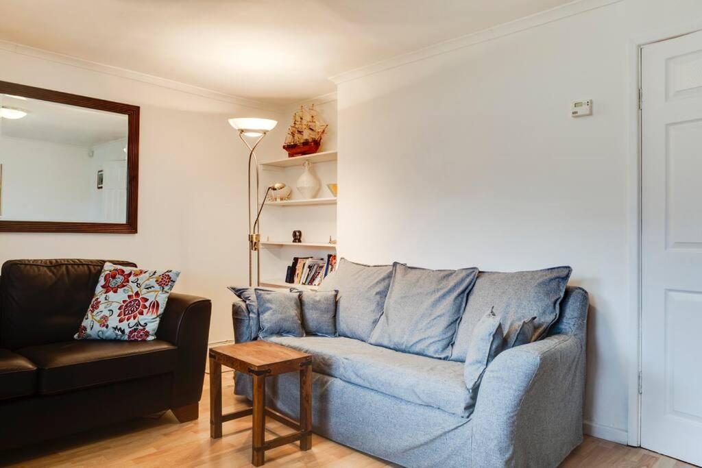 Cosy 3 Bed In The Heart Of *