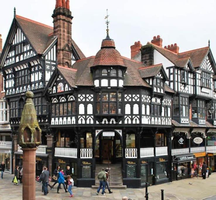 Apartment Cosy 3 Bed In The Heart Of