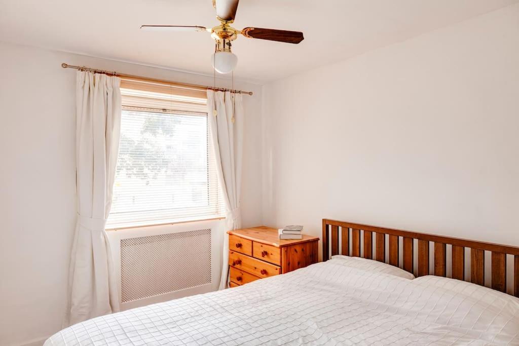 Cosy 3 Bed In The Heart Of *